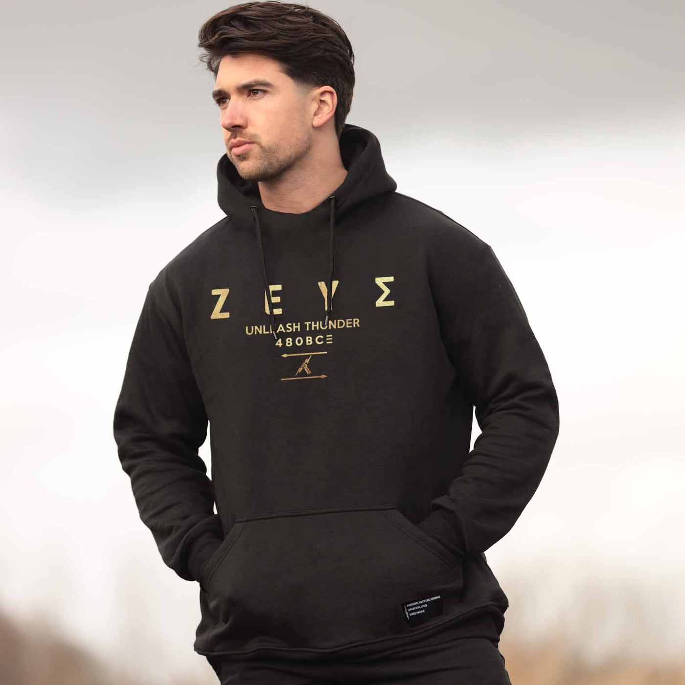 Sudadera con capucha Nemesis Ónix x Oro (Zeus) – USA